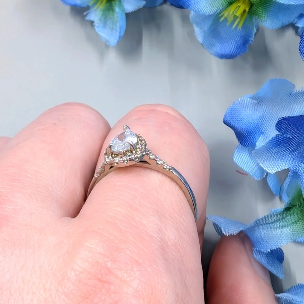 925 Sterling Silver Genuine Crystal Vintage Y2K Ring Size 8 - Picture 3 of 4